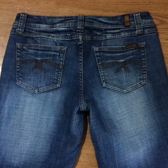 Jeans - Picture 1 of 4